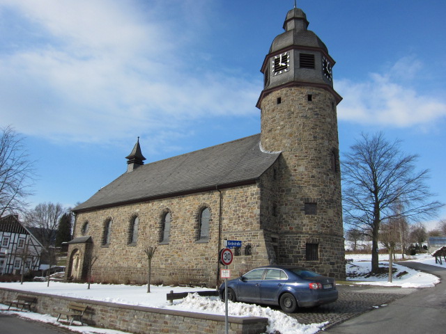 St. Michael Kirche Holthausen